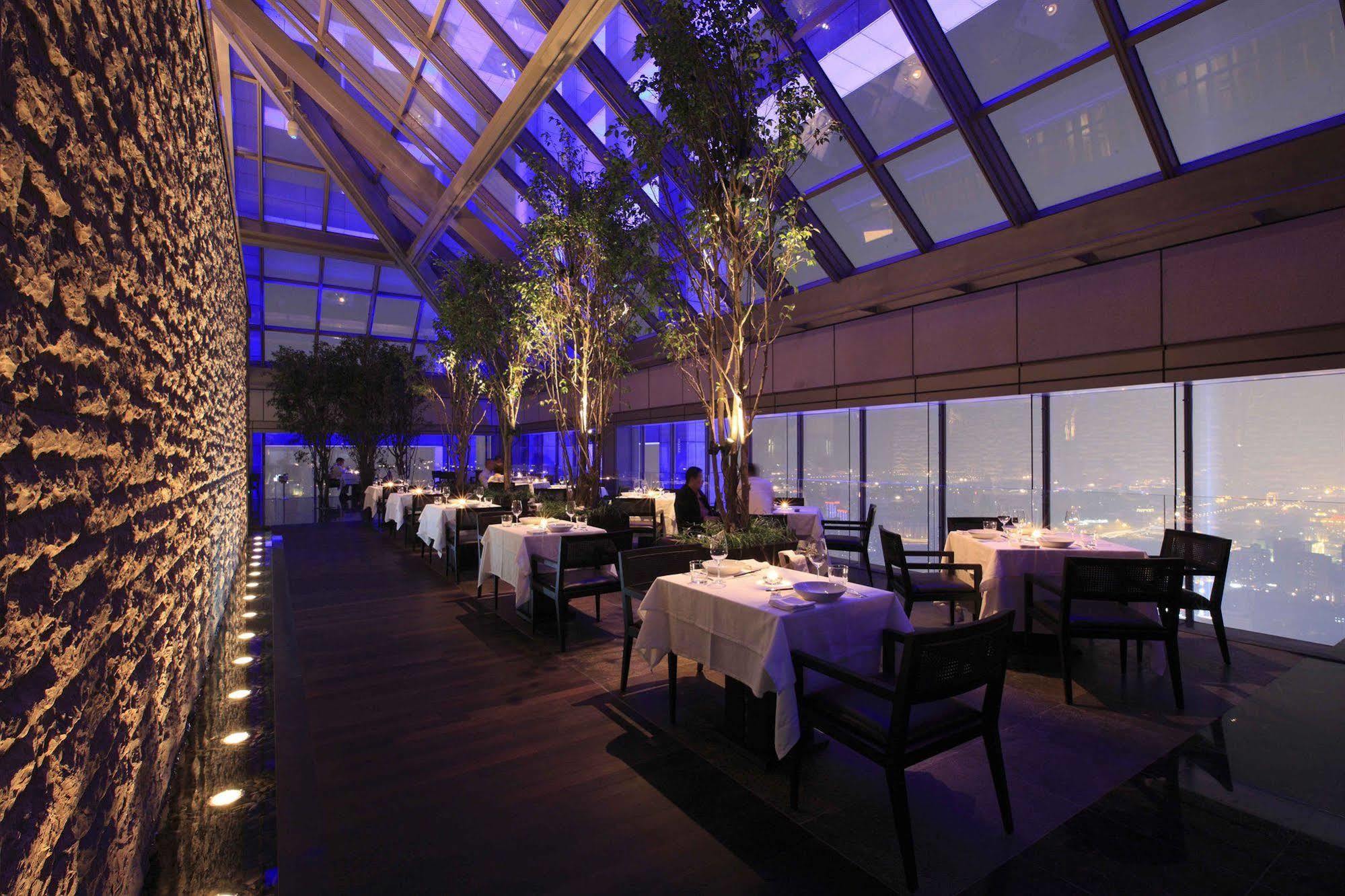 Park Hyatt 5*